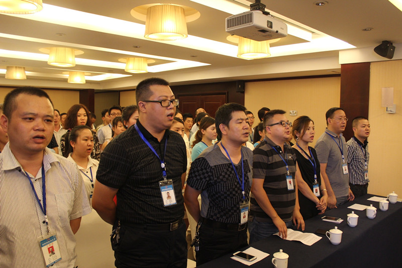 乘風(fēng)破浪，再創(chuàng)輝煌——新思路裝飾召開七月工