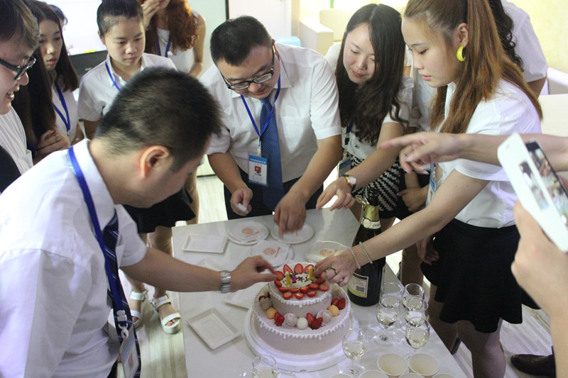  攜手同行，感謝有你——新思路裝飾11周年慶典